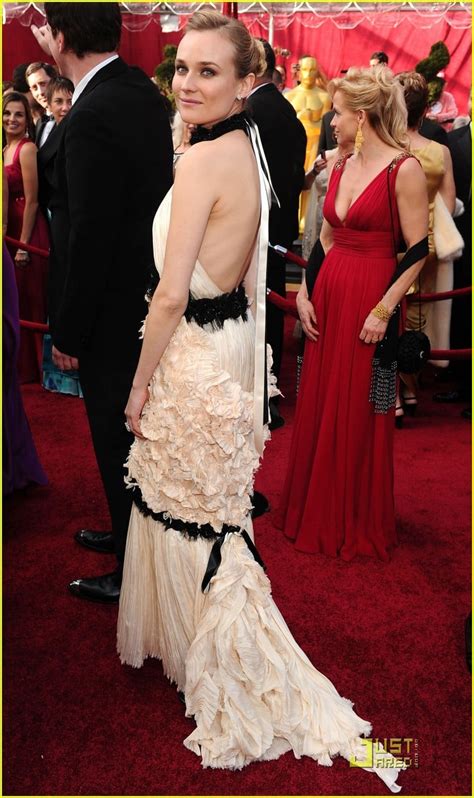 diane kruger 2010 black and white chanel|Diane Kruger In Chanel Dress At The 2010 Oscars .